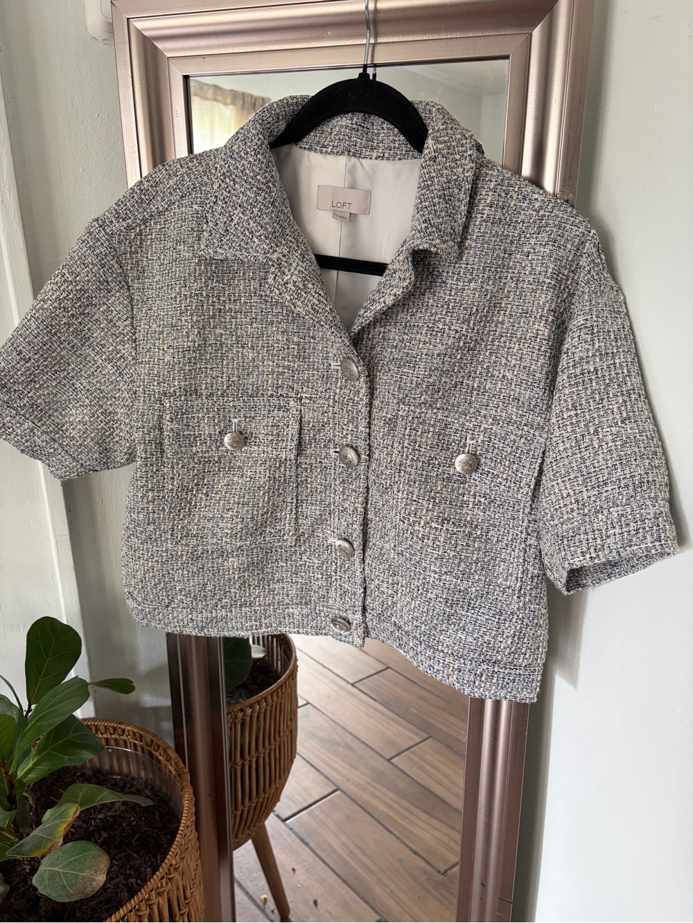 LOFT Cropped Gray & Cream Tweed Short Sleeve Jacket Blazer Size S
